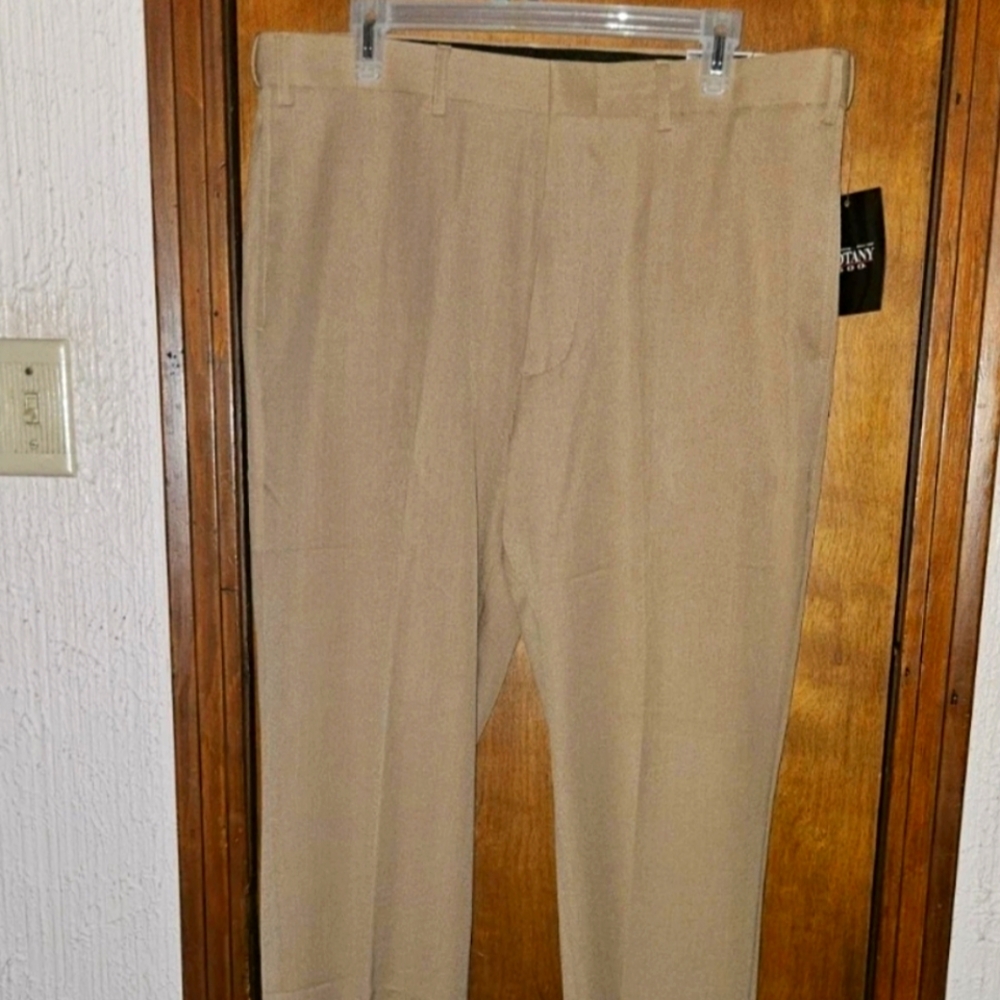 Botany 500 Mens Size 36 M Dress Pants Tan Brown Pleated Front With Pockets